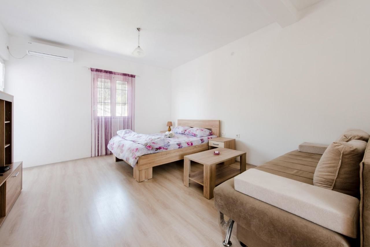 Апартаменты Apartments Vukmarković Сутоморе-5