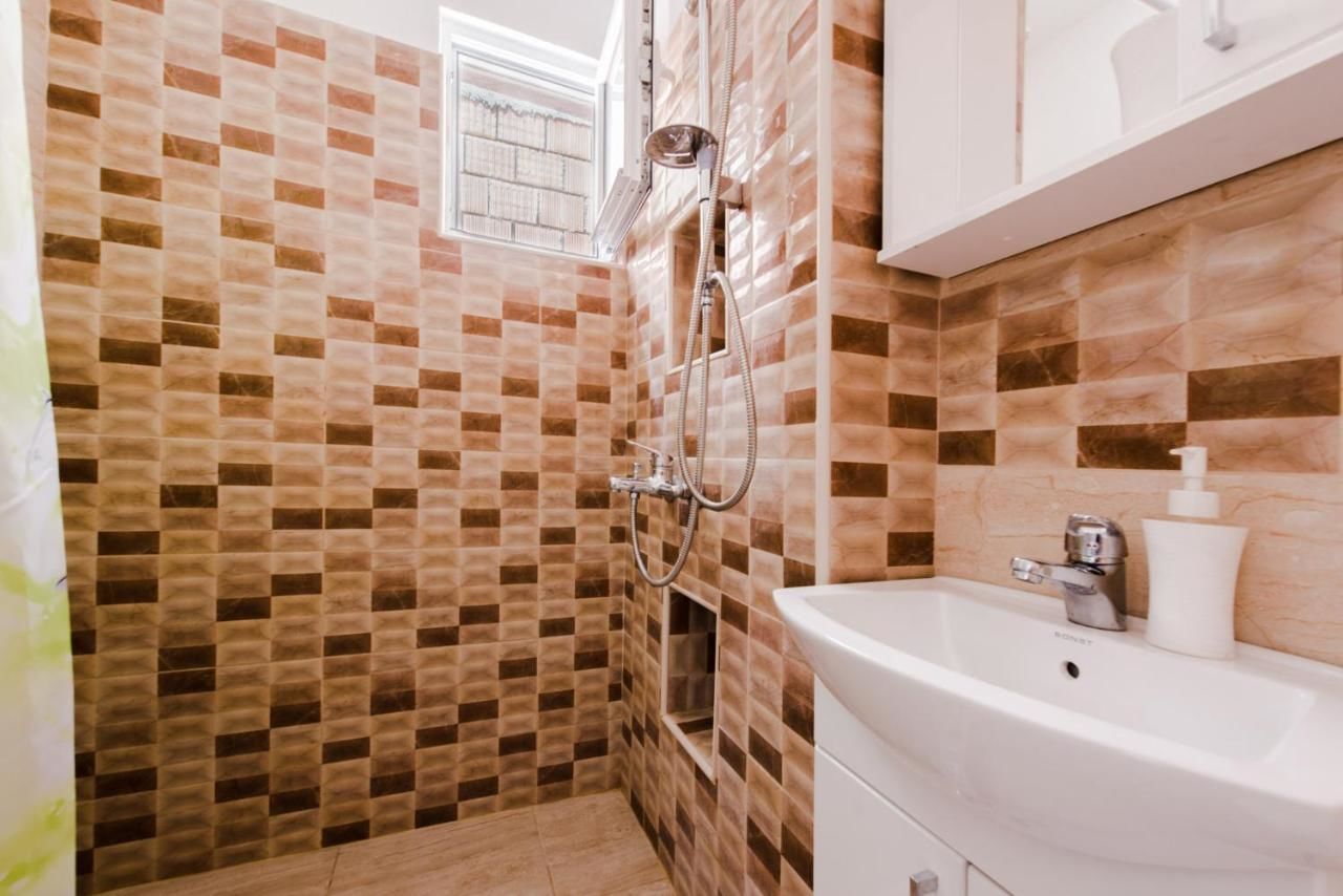 Апартаменты Apartments Vukmarković Сутоморе-30