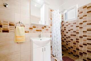 Апартаменты Apartments Vukmarković Сутоморе Номер-студио с балконом-8